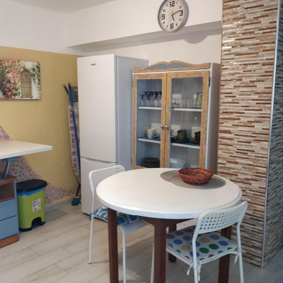 One Bedroom Apartment In Tazacorte Eksteriør billede